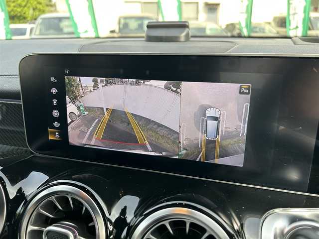 メルセデス・ベンツ ＧＬＢ２００ｄ AMGライン 東京都 2020(令2)年 2.7万km コスモスブラック ワンオーナー/ナビゲーションパッケージ/・10.25インチディスプレイ/・Bluetoothオーディオ/USBオーディオ/フルセグTV/レザーエクスクルーシブパッケージ/・チタニウムグレー革シート/アドバンスドパッケージ/・ヘッドアップディスプレイ/・アドバンスドサウンドシステム/パノラミックスライディングルーフ/レーダーセーフティパッケージ/パワーシート/シートヒーター（1列目）/純正19インチアルミホイール/・5本ツインスポーク/アンビエントライト/取扱説明書/説明書/スペアキー1本