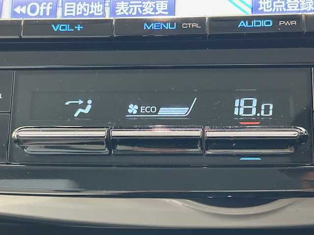 トヨタ プリウス S ツーリングセレクション 宮城県 2016(平28)年 11.7万km ホワイトパールクリスタルシャイン トヨタセーフティセンス/・プリクラッシュセーフティ/・レーンデバーチャーアラート/・ブラインドスポットモニター/・リアクロストラフィックアラート/純正SDナビ/バックカメラ/LEDヘッドライト/ビルドインETC/プッシュスタート/フルセグTV/レザーシート/ヒートシーター/純正フロアマット/純正アルミホイール