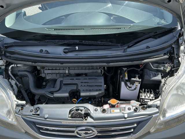 ダイハツ ムーヴ X VS 富山県 2009(平21)年 11.3万km プラチナグレーメタリック 純正アルミホイール　/社外メモリナビ【Ｂｌｕｅｔｏｏｈ／フルセグＴＶ／ＤＶＤ／ＣＤ】　/アンチロックブレーキシステム　/社外ＥＴＣ　/純正アルミホイール　/フォグランプ　/ベンチシート　/スマートキー　/布系シート　/純正フロアマット/Wエアバッグ