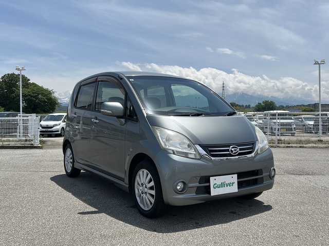 ダイハツ ムーヴ X VS 富山県 2009(平21)年 11.3万km プラチナグレーメタリック 純正アルミホイール　/社外メモリナビ【Ｂｌｕｅｔｏｏｈ／フルセグＴＶ／ＤＶＤ／ＣＤ】　/アンチロックブレーキシステム　/社外ＥＴＣ　/純正アルミホイール　/フォグランプ　/ベンチシート　/スマートキー　/布系シート　/純正フロアマット/Wエアバッグ