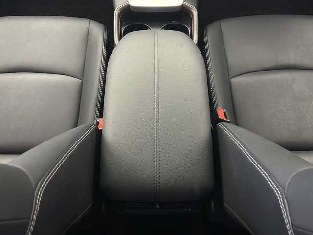 トヨタ ＲＡＶ４ G 秋田県 2021(令3)年 4.7万km アティチュードブラックマイカ 4WD/純正ディスプレイオーディオ/（AM/FM/BT/USB）/モデリスタフルエアロ/フロント・サイド・リアカメラ/電動パーキングブレーキ/オートホールド/レザーシート/D席パワーシート/シートメモリー/前席シートヒーター/ステアリングヒーター/オートライト/オートマチックハイビーム/フォグランプ/リアフォグランプ/スマートキー/スペアキー/トヨタセーフティーセンス/衝突被害軽減ブレーキ/レーンキープアシスト/パーキングサポートブレーキ/レーダークルーズコントロール/ビルトインETC/前後コーナーセンサー/ブラインドスポットモニター/純正１８インチアルミホイール/純正フロアマット
