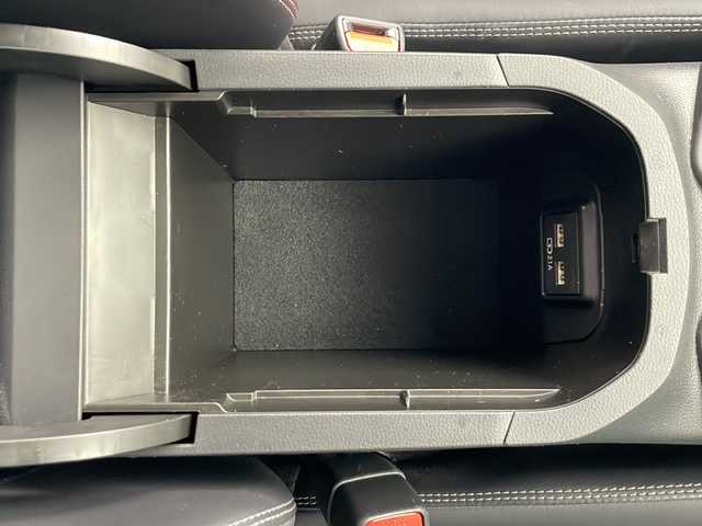 トヨタ ＲＡＶ４ G 秋田県 2021(令3)年 4.7万km アティチュードブラックマイカ 4WD/純正ディスプレイオーディオ/（AM/FM/BT/USB）/モデリスタフルエアロ/フロント・サイド・リアカメラ/電動パーキングブレーキ/オートホールド/レザーシート/D席パワーシート/シートメモリー/前席シートヒーター/ステアリングヒーター/オートライト/オートマチックハイビーム/フォグランプ/リアフォグランプ/スマートキー/スペアキー/トヨタセーフティーセンス/衝突被害軽減ブレーキ/レーンキープアシスト/パーキングサポートブレーキ/レーダークルーズコントロール/ビルトインETC/前後コーナーセンサー/ブラインドスポットモニター/純正１８インチアルミホイール/純正フロアマット