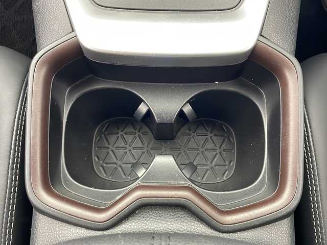 トヨタ ＲＡＶ４ G 秋田県 2021(令3)年 4.7万km アティチュードブラックマイカ 4WD/純正ディスプレイオーディオ/（AM/FM/BT/USB）/モデリスタフルエアロ/フロント・サイド・リアカメラ/電動パーキングブレーキ/オートホールド/レザーシート/D席パワーシート/シートメモリー/前席シートヒーター/ステアリングヒーター/オートライト/オートマチックハイビーム/フォグランプ/リアフォグランプ/スマートキー/スペアキー/トヨタセーフティーセンス/衝突被害軽減ブレーキ/レーンキープアシスト/パーキングサポートブレーキ/レーダークルーズコントロール/ビルトインETC/前後コーナーセンサー/ブラインドスポットモニター/純正１８インチアルミホイール/純正フロアマット