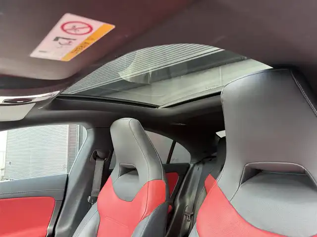 メルセデス・ベンツ ＣＬＡ２００ｄ AMGライン 和歌山県 2019(令1)年 2万km ジュピターレッド ワンオーナー /レザーEXP /アドバンスドパッケージ /赤黒レザー /パノラマSR /純正ナビ /フルセグ /全方位カメラ /HUD /ACC /レーダーSF /コーナーセンサー /マルチビームLED /シートヒーター /キーレスゴー /スペアキー /ETC