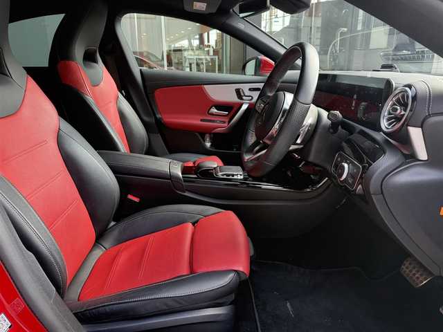 メルセデス・ベンツ ＣＬＡ２００ｄ AMGライン 和歌山県 2019(令1)年 2万km ジュピターレッド ワンオーナー /レザーEXP /アドバンスドパッケージ /赤黒レザー /パノラマSR /純正ナビ /フルセグ /全方位カメラ /HUD /ACC /レーダーSF /コーナーセンサー /マルチビームLED /シートヒーター /キーレスゴー /スペアキー /ETC