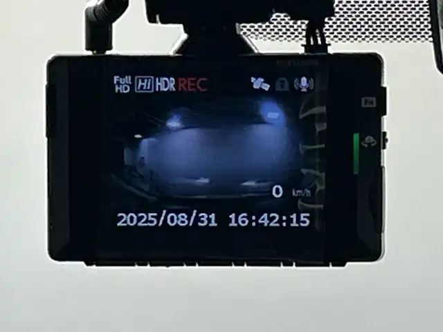 トヨタ アルファード S Cパッケージ 神奈川県 2022(令4)年 3.3万km ホワイトパールクリスタルシャイン トヨタセーフティセンス/純正メーカーナビ/・BT/フルセグTV/MiraCast/AM/FM/バックカメラ/純正フリップダウンモニター/デジタルインナーミラー/ツインムーンルーフ/BSM/レザーシート/パワーシート(D/N/2列目)/シートヒーター(D/N)/ベンチレーション(D/N)/メモリシート(D)/ビルトインETC/前後ドライブレコーダー/電動サイドブレーキ/オートブレーキホールド/電動リアゲート/ウッドコンビ調ステアリング/ステアリングスイッチ/ステアリングヒーター/Autoライト/2列目サンシェード/MTモード/三眼LEDヘッドライト/AFS/フォグランプ/モデリスタ(F/R)/純正フロアマット/純正ドアバイザー/純正18インチアルミホイール