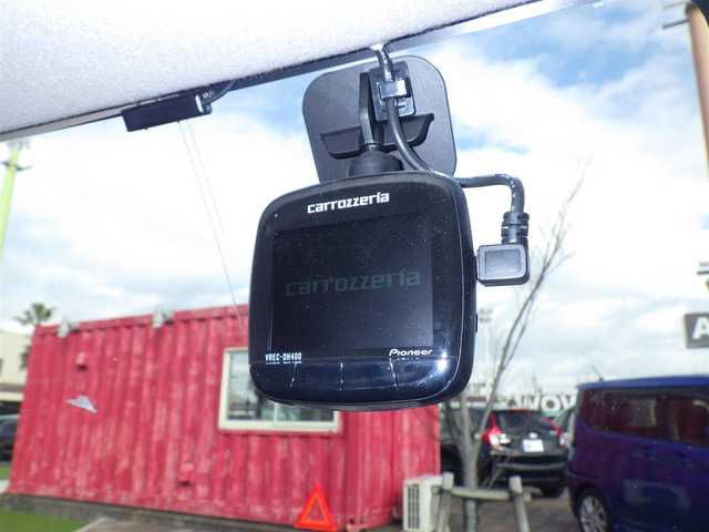 スズキ クロスビー HYBRID MZ 千葉県 2019(平31)年 3.2万km キャラバンアイボリーパールメタリック/ブラック 2トーンルーフ 175/60R16/スズキセーフティサポート/クルーズコントロール/アイドリングストップ/社外メモリーナビ/地デジTV/【DVD/CD再生機能　Bluetooth接続】/バックカメラ/前席シートヒーター/革巻きステアリング/パドルシフト/ETC/LEDヘッドライト/フォグライト/ウインカーミラー/純正16インチアルミホイル/サイド/カーテンエアバッグ/スマートキー