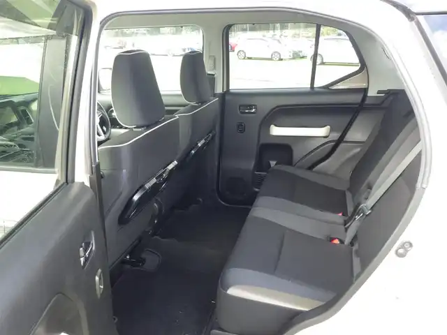 スズキ クロスビー HYBRID MZ 千葉県 2019(平31)年 3.2万km キャラバンアイボリーパールメタリック/ブラック 2トーンルーフ 175/60R16/スズキセーフティサポート/クルーズコントロール/アイドリングストップ/社外メモリーナビ/地デジTV/【DVD/CD再生機能　Bluetooth接続】/バックカメラ/前席シートヒーター/革巻きステアリング/パドルシフト/ETC/LEDヘッドライト/フォグライト/ウインカーミラー/純正16インチアルミホイル/サイド/カーテンエアバッグ/スマートキー