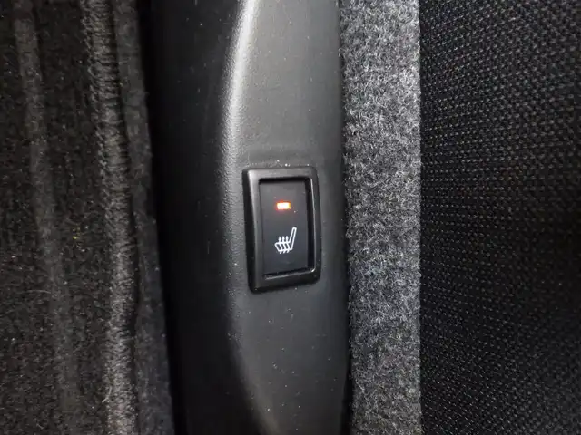 スズキ クロスビー HYBRID MZ 千葉県 2019(平31)年 3.2万km キャラバンアイボリーパールメタリック/ブラック 2トーンルーフ 175/60R16/スズキセーフティサポート/クルーズコントロール/アイドリングストップ/社外メモリーナビ/地デジTV/【DVD/CD再生機能　Bluetooth接続】/バックカメラ/前席シートヒーター/革巻きステアリング/パドルシフト/ETC/LEDヘッドライト/フォグライト/ウインカーミラー/純正16インチアルミホイル/サイド/カーテンエアバッグ/スマートキー