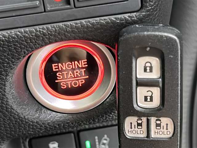 ホンダ Ｎ ＢＯＸ カスタム G L ターボ ホンダセンシング 宮城県 2018(平30)年 3.9万km プレミアムホワイトパールⅡ 禁煙車/Honda SENSING/・衝突軽減ブレーキ/・路外逸脱抑制機能/・先行車発進お知らせ機能/・アダプティブクルーズコントロール/・車線維持支援システム/・オートハイビーム/純正7型ナビ/・BT.CD.DVD.SD.USB/・フルセグTV/バックカメラ/両側パワースライドドア/ハーフレザーシート/ビルトインETC/プッシュスタート/スマートキー×2/アイドリングストップ/横滑り防止/LEDヘッドライト/LEDフォグライト/ステアリングスイッチ/純正フロアマット/純正15インチAW/ドアバイザー