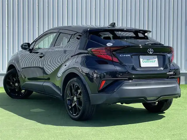 トヨタ Ｃ－ＨＲ G モード ネロ セーフティプラス 香川県 2020(令2)年 5.7万km ブラックマイカ トヨタセーフティーセンス/・プリクラッシュ（衝突軽減）/・LDA（車線逸脱警報）/純正9型ディスプレイオーディオ/・コネクトナビ機能付き/パノラミックビューモニターOP/バックカメラ/ハーフレザーシート/シートヒーター/革巻きステアリング/ステアリングリモコン/レーダークルーズコントロール/LEDヘッドライト/LEDフォグライト/オートハイビーム/オートライト/前後ドライブレコーダー/純正18インチアルミホイール/スマートキー/プッシュスタート
