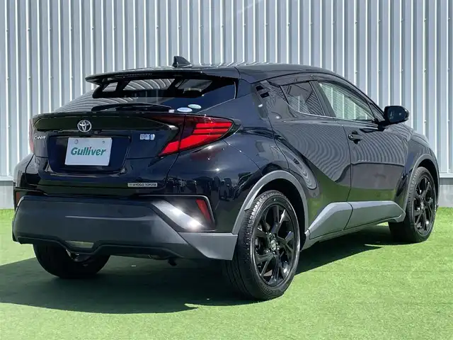 トヨタ Ｃ－ＨＲ G モード ネロ セーフティプラス 香川県 2020(令2)年 5.7万km ブラックマイカ トヨタセーフティーセンス/・プリクラッシュ（衝突軽減）/・LDA（車線逸脱警報）/純正9型ディスプレイオーディオ/・コネクトナビ機能付き/パノラミックビューモニターOP/バックカメラ/ハーフレザーシート/シートヒーター/革巻きステアリング/ステアリングリモコン/レーダークルーズコントロール/LEDヘッドライト/LEDフォグライト/オートハイビーム/オートライト/前後ドライブレコーダー/純正18インチアルミホイール/スマートキー/プッシュスタート
