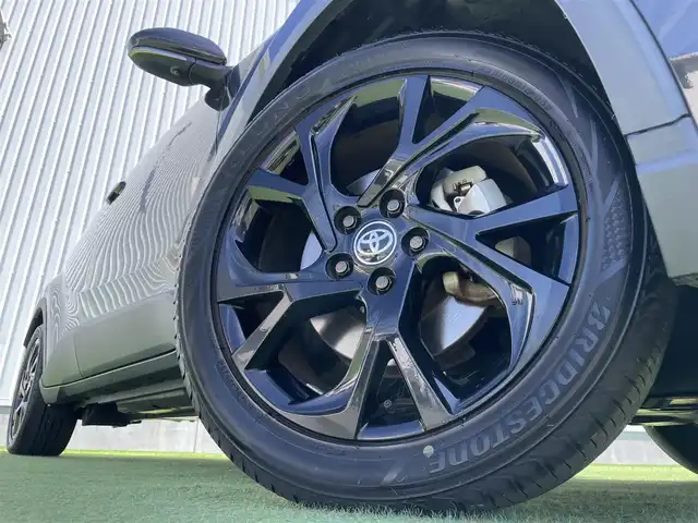 トヨタ Ｃ－ＨＲ G モード ネロ セーフティプラス 香川県 2020(令2)年 5.7万km ブラックマイカ トヨタセーフティーセンス/・プリクラッシュ（衝突軽減）/・LDA（車線逸脱警報）/純正9型ディスプレイオーディオ/・コネクトナビ機能付き/パノラミックビューモニターOP/バックカメラ/ハーフレザーシート/シートヒーター/革巻きステアリング/ステアリングリモコン/レーダークルーズコントロール/LEDヘッドライト/LEDフォグライト/オートハイビーム/オートライト/前後ドライブレコーダー/純正18インチアルミホイール/スマートキー/プッシュスタート