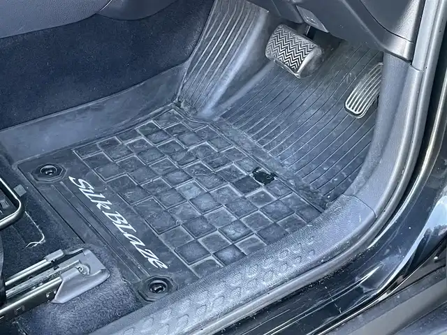 トヨタ Ｃ－ＨＲ G モード ネロ セーフティプラス 香川県 2020(令2)年 5.7万km ブラックマイカ トヨタセーフティーセンス/・プリクラッシュ（衝突軽減）/・LDA（車線逸脱警報）/純正9型ディスプレイオーディオ/・コネクトナビ機能付き/パノラミックビューモニターOP/バックカメラ/ハーフレザーシート/シートヒーター/革巻きステアリング/ステアリングリモコン/レーダークルーズコントロール/LEDヘッドライト/LEDフォグライト/オートハイビーム/オートライト/前後ドライブレコーダー/純正18インチアルミホイール/スマートキー/プッシュスタート