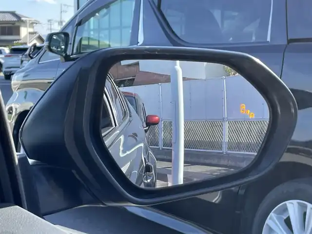 トヨタ Ｃ－ＨＲ G モード ネロ セーフティプラス 香川県 2020(令2)年 5.7万km ブラックマイカ トヨタセーフティーセンス/・プリクラッシュ（衝突軽減）/・LDA（車線逸脱警報）/純正9型ディスプレイオーディオ/・コネクトナビ機能付き/パノラミックビューモニターOP/バックカメラ/ハーフレザーシート/シートヒーター/革巻きステアリング/ステアリングリモコン/レーダークルーズコントロール/LEDヘッドライト/LEDフォグライト/オートハイビーム/オートライト/前後ドライブレコーダー/純正18インチアルミホイール/スマートキー/プッシュスタート