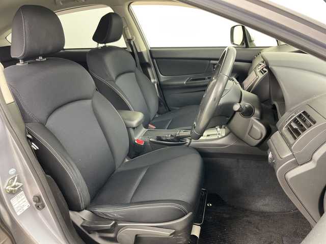 スバル インプレッサ スポーツ 1．6i－L 道央・札幌 2012(平24)年 6.2万km アイスシルバーメタリック ・4WD/・寒冷地仕様/・純正ナビ&CD&DVD&SD&BT&TV/・バックカメラ/・ETC/・ドアミラーヒーター/・HIDヘッドライト/・スマートキー/・スペアキー/・純正15インチAW/・スタッドレス積込