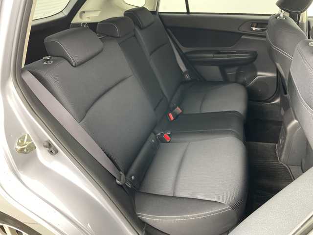 スバル インプレッサ スポーツ 1．6i－L 道央・札幌 2012(平24)年 6.2万km アイスシルバーメタリック ・4WD/・寒冷地仕様/・純正ナビ&CD&DVD&SD&BT&TV/・バックカメラ/・ETC/・ドアミラーヒーター/・HIDヘッドライト/・スマートキー/・スペアキー/・純正15インチAW/・スタッドレス積込