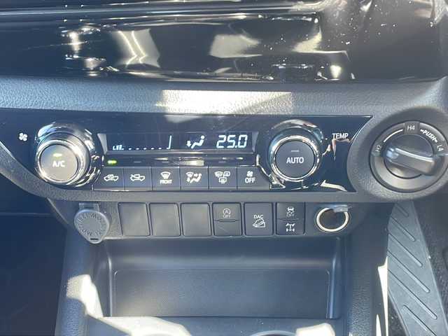 トヨタ ハイラックス Z 岩手県 2021(令3)年 4.5万km オキサイドブロンズM ワンオーナー 寒冷地仕様 GRバンパーカバー セーフティセンス ナビ バックC フルセグ ドライブレコーダー レーダークルーズコントロール ダウンヒルアシスト オートLEDライト フォグランプ 純正17AW スマートキー