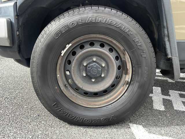 トヨタ ＦＪクルーザー 広島県 2015(平27)年 9.1万km ベージュ/ホワイト /登録時走行距離/　　　　　　　90199キロ/4WD/純正ナビ/バックカメラ/地デジ/ETC/新車時整備手帳/　　【保証書】/取扱説明書/