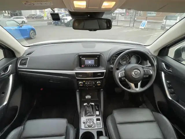 マツダ ＣＸ－５ 25S Lパッケージ 広島県 2015(平27)年 2.5万km クリスタルホワイトパールマイカ ワンオーナー/メモリナビ/（Bluetooth/USB/CD/DVD/AUX）/バックカメラ/アイドリングストップ/クルーズコントロール（追従有）/ドアバイザー/プッシュスタート/ビルドインETC/LEDヘッドライト/衝突軽減ブレーキ/レーンキープアシスト