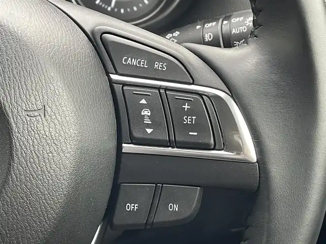 マツダ ＣＸ－５ 25S Lパッケージ 広島県 2015(平27)年 2.5万km クリスタルホワイトパールマイカ ワンオーナー/メモリナビ/（Bluetooth/USB/CD/DVD/AUX）/バックカメラ/アイドリングストップ/クルーズコントロール（追従有）/ドアバイザー/プッシュスタート/ビルドインETC/LEDヘッドライト/衝突軽減ブレーキ/レーンキープアシスト