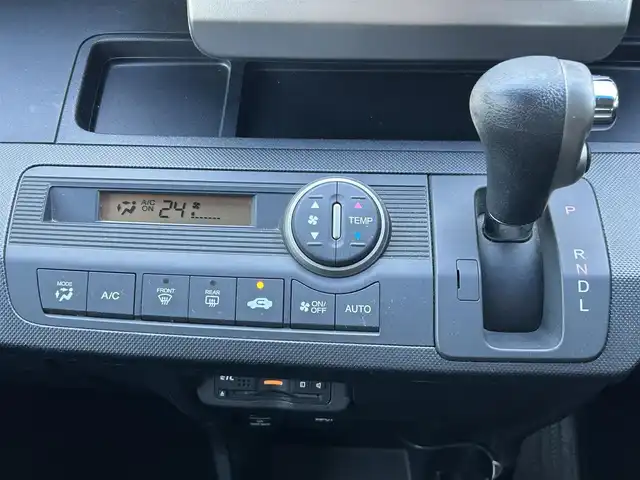 ホンダ フリード スパイク GL 神奈川県 2012(平24)年 8.7万km アラバスターシルバーメタリック ジャストセレクション/HDDインターナビ/・ワンセグTV/CD/MSV/DVD再生可/バックカメラ/ビルトインETC/両側パワースライドドア/クルーズコントロール/純正15インチAW/HIDヘッドライト/スマートキー/横滑り防止装置/ドアバイザー/純正フロアマット/保証書/取扱説明書/スペアキー×1