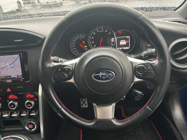 スバル ＢＲＺ S 大阪府 2018(平30)年 7.4万km WRブルーパール 純正ナビ(TV、BT、DVD)/バックカメラ/革巻きステアリング/ステアリングスイッチ/クルーズコントロール/電動格納ミラー/純正17インチアルミホイール/ETC