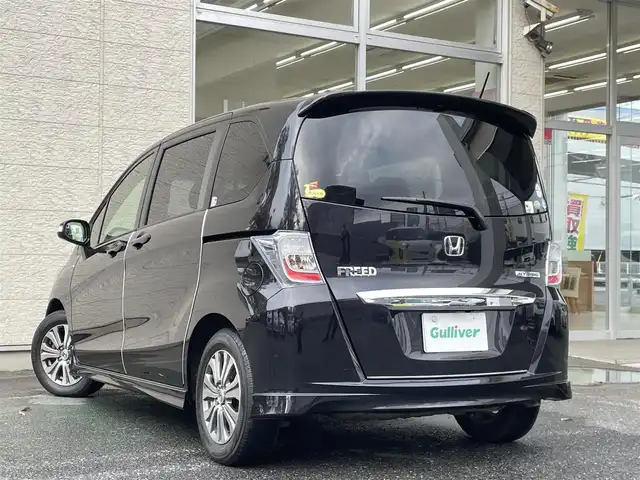 ホンダ フリード ハイブリット ジャストセレクション 埼玉県 2012(平24)年 8.7万km プレミアムブラキッシュパール /ワンオーナー//社外メモリナビ//フルセグTV//バックカメラ//CD/DVD/Bluetooth//両側パワースライドドア//クルーズコントロール//ETC//スマートキー//キセノン//ハーフレザーシート//Wエアバッグ//ABS//横滑り防止装置//ドライブレコーダー//オートライト//プライバシーガラス//無限フロントグリル//純正15インチAW//新車時保証書//取扱説明書//ナビ取説