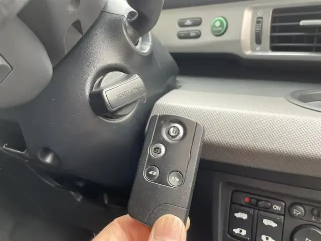 ホンダ フリード ハイブリット ジャストセレクション 埼玉県 2012(平24)年 8.7万km プレミアムブラキッシュパール /ワンオーナー//社外メモリナビ//フルセグTV//バックカメラ//CD/DVD/Bluetooth//両側パワースライドドア//クルーズコントロール//ETC//スマートキー//キセノン//ハーフレザーシート//Wエアバッグ//ABS//横滑り防止装置//ドライブレコーダー//オートライト//プライバシーガラス//無限フロントグリル//純正15インチAW//新車時保証書//取扱説明書//ナビ取説