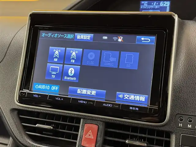 トヨタ ノア X 群馬県 2015(平27)年 7.4万km ダークシェリーマイカM 純正9インチナビ/　フルセグ/BT/CD/DVD/SD/バックカメラ/フリップダウンモニター/両側パワースライドドア/ビルトインETC/ドライブレコーダー/アイドリングストップ/LEDヘッドライト/オートライト/左右独立温度調整オートエアコン/スマートキー/プッシュスタート