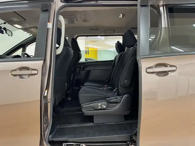 トヨタ ノア X 群馬県 2015(平27)年 7.4万km ダークシェリーマイカM 純正9インチナビ/　フルセグ/BT/CD/DVD/SD/バックカメラ/フリップダウンモニター/両側パワースライドドア/ビルトインETC/ドライブレコーダー/アイドリングストップ/LEDヘッドライト/オートライト/左右独立温度調整オートエアコン/スマートキー/プッシュスタート