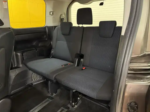 トヨタ ノア X 群馬県 2015(平27)年 7.4万km ダークシェリーマイカM 純正9インチナビ/　フルセグ/BT/CD/DVD/SD/バックカメラ/フリップダウンモニター/両側パワースライドドア/ビルトインETC/ドライブレコーダー/アイドリングストップ/LEDヘッドライト/オートライト/左右独立温度調整オートエアコン/スマートキー/プッシュスタート