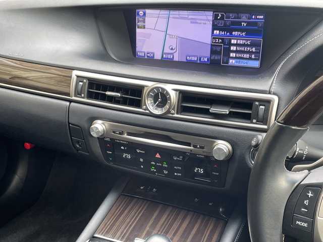 レクサス ＧＳ 250 Iパッケージ 愛知県 2012(平24)年 13万km ホワイトパールクリスタルシャイン サンルーフ/レスポンス製エアロ（フロント・サイド・リア)/純正メーカーナビ/フルセグTV・Bluetooth・DVD・CD・USB・AUX・FM・AM/バックカメラ/ビルトインETC/クルーズコントロール/パドルシフト/運転席メモリ付きパワーシート/前席シートヒーター/前席ベンチレーターシート/ステアリングスイッチ/オートライト/LEDライト/LEDフォグランプ/純正フロアマット/純正ドアバイザー/保証書/取扱説明書/スペアスマートキー