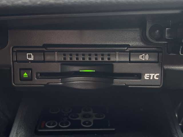 レクサス ＧＳ 250 Iパッケージ 愛知県 2012(平24)年 13万km ホワイトパールクリスタルシャイン サンルーフ/レスポンス製エアロ（フロント・サイド・リア)/純正メーカーナビ/フルセグTV・Bluetooth・DVD・CD・USB・AUX・FM・AM/バックカメラ/ビルトインETC/クルーズコントロール/パドルシフト/運転席メモリ付きパワーシート/前席シートヒーター/前席ベンチレーターシート/ステアリングスイッチ/オートライト/LEDライト/LEDフォグランプ/純正フロアマット/純正ドアバイザー/保証書/取扱説明書/スペアスマートキー