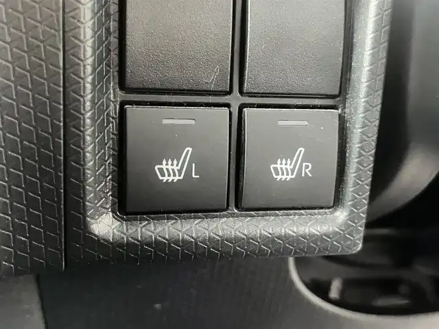 ダイハツ タント カスタム X 島根県 2021(令3)年 5.3万km ブラックマイカメタリック 4WD/純正9型ＳＤナビ　/(ＤＶＤ再生/Ｂｌｕｅｔｏｏｔｈ接続)　/バックカメラ　/両側パワースライドドア　/前後コーナーセンサー　/レーンアシスト　/衝突回避支援ブレーキ機能　/前席シートヒーター　/オートハイビーム／ライト　/純正ＬＥＤヘッドライト/純正14インチアルミホイール　/純正フロアマット