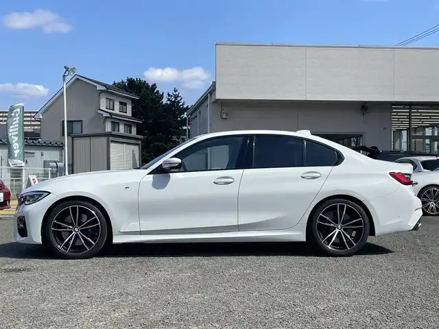 ＢＭＷ ３３０ｉ Mスポーツ 宮城県 2019(平31)年 6.6万km アルピンホワイトⅢ ファストトラックパッケージ/イノベーションセンターパッケージ/純正メーカーナビ（FM:AM：BT：TV）/純正ドライブレコーダー前側/レーダークルコン/レーンキープアシスト/ヘッドアップディスプレイ/ETC/D/Nシートヒーター/D/Nパワーシート/D席シートメモリー/BSM/コーナーセンサー/純正19インチアルミホイール