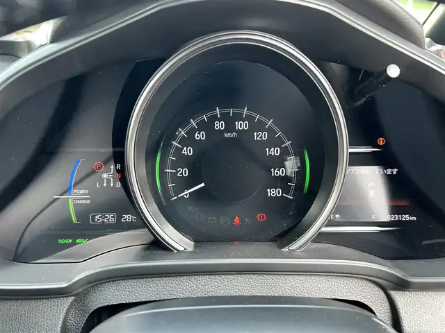 ホンダ フィット ハイブリット S ホンダセンシング 島根県 2017(平29)年 2.4万km ルージュアメジストM 純正メーカーナビ　/フルセグTV/ＤＶＤ再生　/Bluetooth接続　/バックカメラ　/ビルトインＥＴＣ　/前方ドライブレコーダー　/衝突軽減ブレーキ　/アダプティブクルーズコントロール/レーンキプアシスト/横滑り防止装置　/LEDヘッドライト　/LEDフォグランプ/スマートキー　/プッシュスタート/Ｗ／サイド／カーテンエアバック/純正１６インチアルミホイール/純正フロアマット