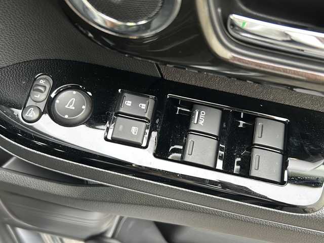 ホンダ Ｎ ＢＯＸ カスタム G L ホンダセンシング 茨城県 2020(令2)年 5.3万km シャイニンググレーM 純正SDナビ＆地デジTV【VXM-204VFi】/(地デジTV・CD・DVD・BT・ラジオ再生)/社外ドライブレコーダー（フロント・リヤ）/社外ETC/被害軽減システム/プッシュスタート/バックカメラ/コーナーセンサー/サイドエアバック、カーテンシールドエアバック/片側パワースライドドア