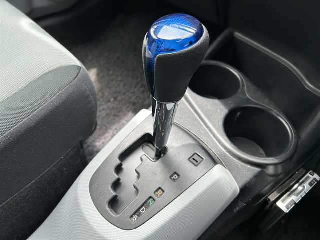 トヨタ アクア S 新潟県 2013(平25)年 10.4万km コバルトブルーメタリック 純正ナビ/（Bluetooth、ワンセグ、FM/AM、CD/DVD）/ETC（Panasonic：ECO　Mood）/純正フロアマット/LEDライト/スペアキー/プッシュスタート/スマートキー/横滑り防止/ABS