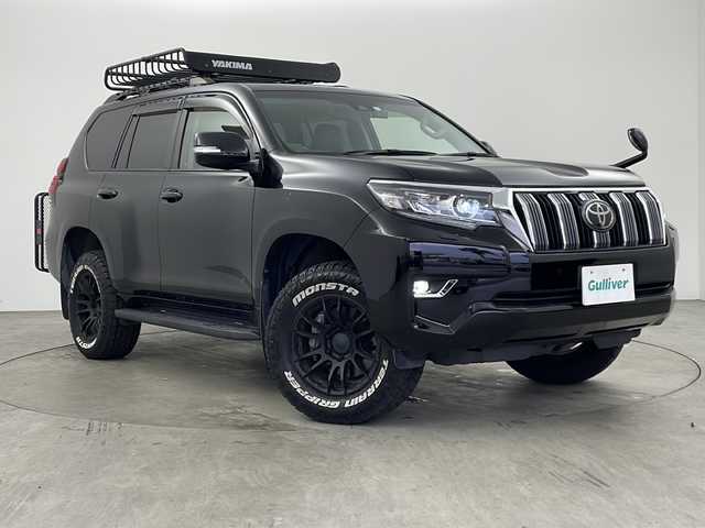 トヨタ ランドクルーザー プラド TX Lパッケージ 兵庫県 2020(令2)年 3.3万km ブラック ・ワンオーナー車/・ALPINE9インチナビ&TV&CD&DVD&SD&HDMI&BT/・ALIPINEヘッドレストリアモニターX2/・革シート/・パワーシート/・シートヒーター/・レーダークルーズコントロール/・社外GPSレーダー/・前後ドライブレコーダー/・ビルトインETC/・バックモニター/・クリアナンスソナー/・サンルーフ/・モンスタテレーン17インチAW/・YAKIMAルーフキャリア/・XWAGヒッチメンバーリアカーゴ/・純正サイドステップ/・LEDオートライト/・フォグランプ/・オートマチックハイビーム/・トヨタセーフティセンス/・レーンディパーチャーアラート/・プリクラッシュセーフティ/・ヘッドライトウォッシャー/・４WD