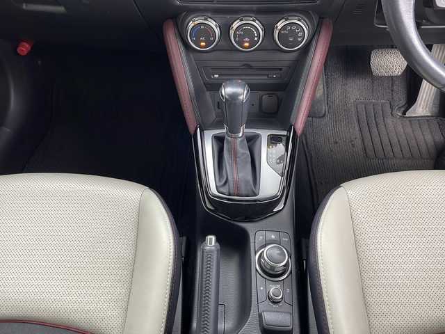 マツダ ＣＸ－３ XD ツーリング Lパッケージ 鹿児島県 2016(平28)年 11.6万km ジェットブラックマイカ 純正ナビ/Bluetooth DVD再生可/フルセグTV/バックカメラ/レザーシート /前席シートヒーター /レーダークルーズコントロール/ブラインドスポットモニター/ビルトインETC/LEDヘッドライト/オートライトコントロール/オートマチックハイビーム/純正18インチアルミホイール/USBソケット/純正フロアマット/スマートキー/エンジンプッシュスタート/保証書/取扱説明書