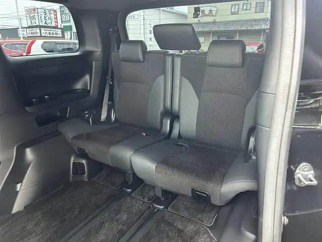 トヨタ アルファード S タイプゴールド 静岡県 2020(令2)年 2.8万km ブラック 特別仕様車/トヨタセーフティセンス/純正9型ディスプレイ/ナビ/フルセグＴＶ/ＤＶＤ再生/ＢＴオーディオ/バックカメラ/前後ドラレコ/ビルトインＥＴＣ2.0/TRDエアロ FSR/ツインムーンルーフ/純正１２．１型後席モニター/AC１００Ｖ/１００Ｗ/追従機能付クルコン/ハーフレザーシート/前後コーナーセンサー/LEDヘッドライト/オートライト/オートハイビーム/LTA（レーントレーシングアシスト）/クリアランスソナー/PKSB(パーキングサポートブレーキ)/PCS(プリクラッシュセーフティ)/オットマン/純正１８ＡＷ