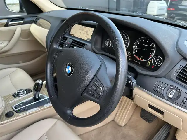 ＢＭＷ Ｘ３ xDrive28i ハイライン 道東・釧路十勝 2011(平23)年 6.1万km サファイアブラックP サンルーフ/クルーズコントロール/白革/シートヒーター/メモリ付きパワーシート/純正HDDナビ/TV/CD/DVD/バック/サイドカメラ/キセノンヘッドライト/オートライト/フロント/リアフォグライト/革巻ステアリング/リモコン/プッシュスタート/スマートキー/純正18インチAW/ミラーETC