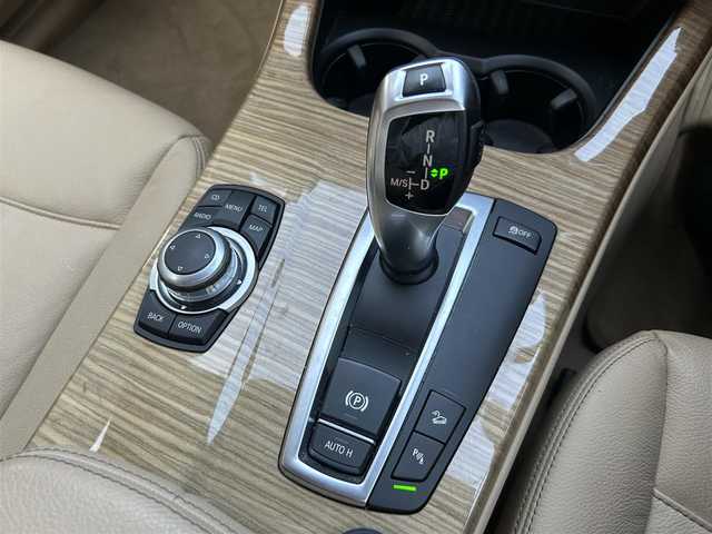 ＢＭＷ Ｘ３ xDrive28i ハイライン 道東・釧路十勝 2011(平23)年 6.1万km サファイアブラックP サンルーフ/クルーズコントロール/白革/シートヒーター/メモリ付きパワーシート/純正HDDナビ/TV/CD/DVD/バック/サイドカメラ/キセノンヘッドライト/オートライト/フロント/リアフォグライト/革巻ステアリング/リモコン/プッシュスタート/スマートキー/純正18インチAW/ミラーETC
