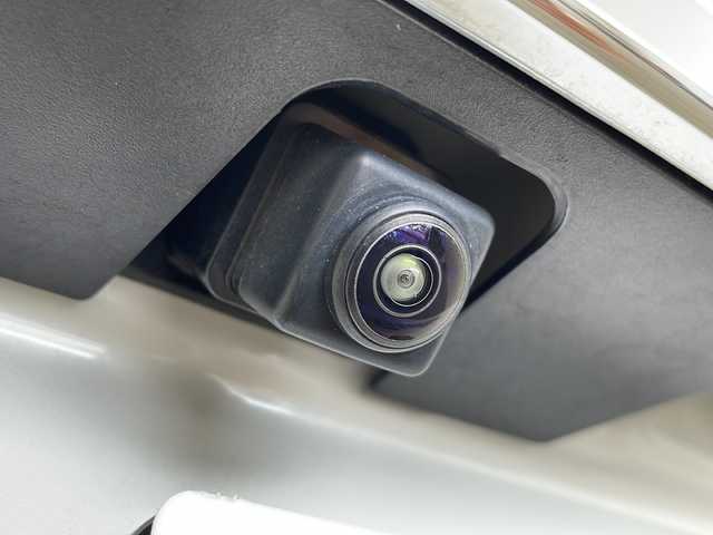 スズキ ソリオ バンディット HV MV 新潟県 2022(令4)年 3.9万km ピュアホワイトP 純正９インチメモリナビ（Bluetooth・USB・AM・FM）/両側パワースライドドア　/アラウンドビューモニター　/ヘッドアップディスプレイ　/フルセグ　/ETC２．０　/衝突被害軽減システム/レーンキープアシスト　/後方コーナーセンサー　/追従クルーズコントロール/LEDオートライト/オートマチックハイビーム/フォグランプ/前後ドラレコ/アイドリングストップ/リアサーキュレーター/スマートキー/純正フロアマット/純正１５インチアルミホイール