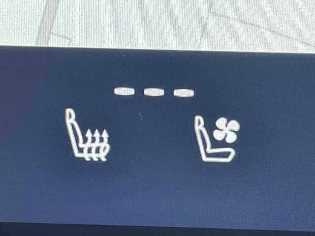 レクサス ＮＸ 350h Fスポーツ 神奈川県 2023(令5)年 2.4万km 青Ｍ レクサスセーフティシステム+/純正メーカーオプションディスプレイオーディオ/・ナビ/BT/フルセグTV/USB/HDMI/MiraCast/パノラミックビューモニター/デジタルインナーミラー/電動サイドブレーキ/オートブレーキホールド/AC100V/EVモード/パワーバックドア/革巻きステアリング/ステアリングスイッチ/パドルシフト/ステアリングヒーター/Autoライト/レザー調シート/パワーシート(D/N)/メモリシート(D)/シートヒーター(D/N)/ベンチレーション(D/N)/ヘッドアップディスプレイ/スマートキー/スペアキー/プッシュスタートボタン/ビルトインETC2.0/前後ドライブレコーダー/三眼LEDヘッドライト/フォグランプ/シーケンシャルウィンカー/電動格納ミラー/ウィンカーミラー/純正20インチアルミホイール/フロアマット