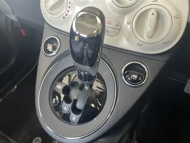 フィアット ５００ 1．2 カルト 静岡県 2021(令3)年 1.3万km GRIGIO QUARZO 純正ディスプレイオーディオ/・Bluetooth/AppleCarPlay/androidauto/AM/FM/クルーズコントロール/社外ドライブレコーダー（前方）/ステアリングスイッチ/シティモード/純正16インチAW/ETC/USBポート（2個）