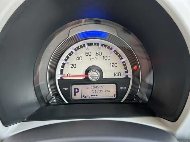 スズキ ハスラー F リミテッド 愛媛県 2018(平30)年 5.2万km ピュアホワイトパール/ブラック2トーン ワンオーナー/社外ナビ（CN-E300Ｐ）/・Bluetooth/・ワンセグＴＶ/・ＣＤ/バックカメラ/ＥＴＣ/横滑り防止装置/アイドリングストップ/プッシュスタート/純正アルミホイール/衝突被害軽減システム