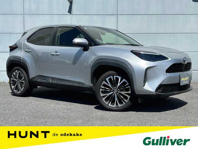 トヨタ ヤリスクロス Z 千葉県 2020(令2)年 2.4万km シルバーメタリック トヨタセーフティセンス/・衝突軽減ブレーキ/レーンキープアシスト/・レーダークルーズコントロール/オートハイビーム/・クリアランスソナー/ブラインドスポットモニター/純正ディスプレイナビ/・フルセグ/BT/USB/カープレイ/全方位カメラ/ETC/ステアリングスイッチ/ハーフレザーシート/シートヒーター(D/N席)/パワーシート(D席)/LEDヘッドライト/オートライト/スマートキー/プッシュスタート/純正フロアマット/純正18インチAW