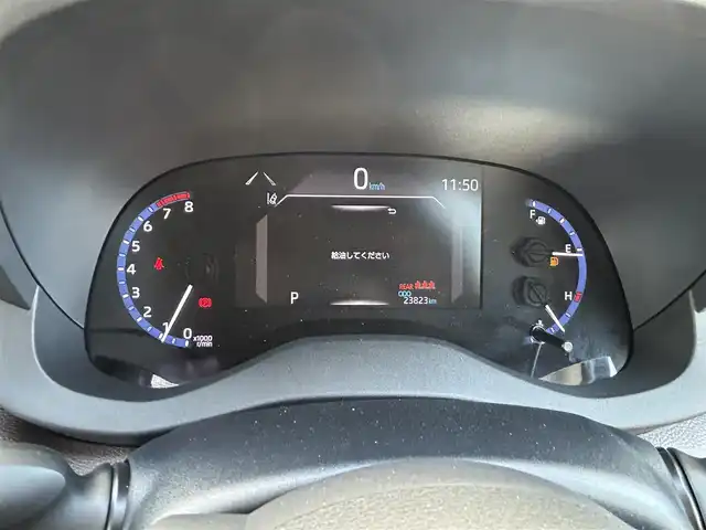 トヨタ ヤリスクロス Z 千葉県 2020(令2)年 2.4万km シルバーメタリック トヨタセーフティセンス/・衝突軽減ブレーキ/レーンキープアシスト/・レーダークルーズコントロール/オートハイビーム/・クリアランスソナー/ブラインドスポットモニター/純正ディスプレイナビ/・フルセグ/BT/USB/カープレイ/全方位カメラ/ETC/ステアリングスイッチ/ハーフレザーシート/シートヒーター(D/N席)/パワーシート(D席)/LEDヘッドライト/オートライト/スマートキー/プッシュスタート/純正フロアマット/純正18インチAW
